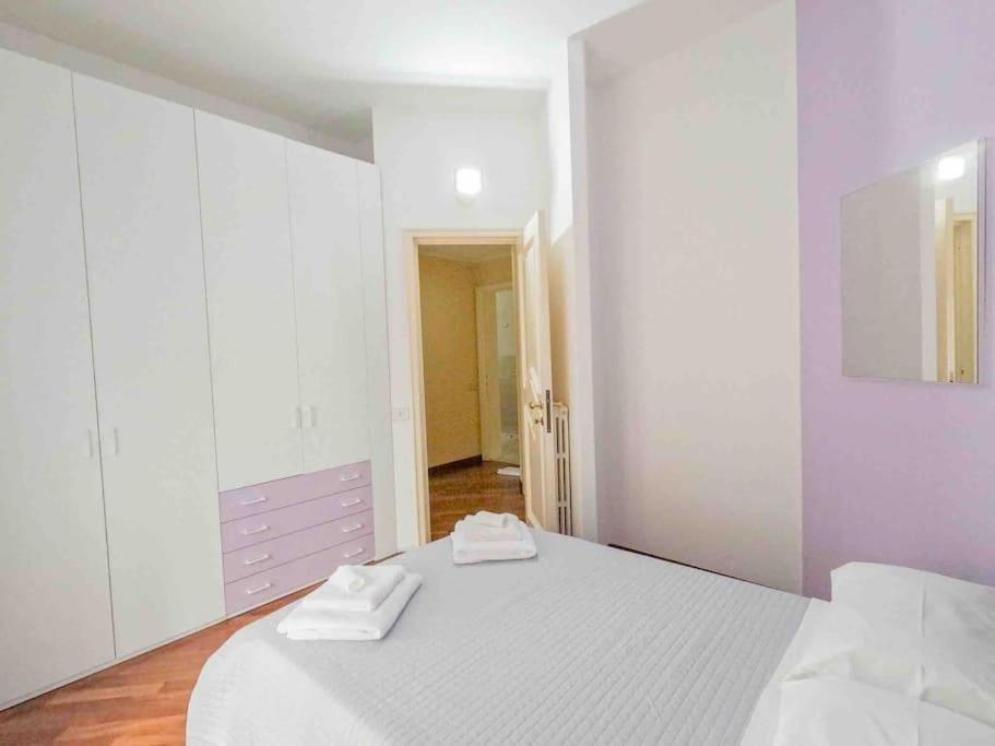 Appartamento Grazioso Con Parcheggio Privato Piacenza Buitenkant foto