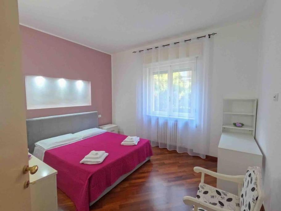 Appartamento Grazioso Con Parcheggio Privato Piacenza Buitenkant foto