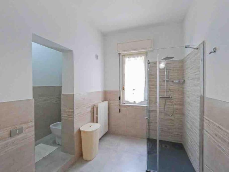Appartamento Grazioso Con Parcheggio Privato Piacenza Buitenkant foto