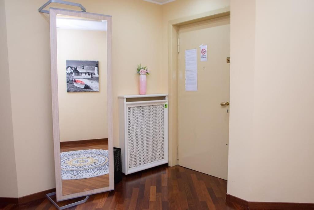 Appartamento Grazioso Con Parcheggio Privato Piacenza Buitenkant foto